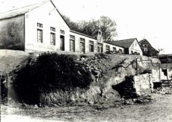 Antiga escola de forcarei anos 60 en construcción